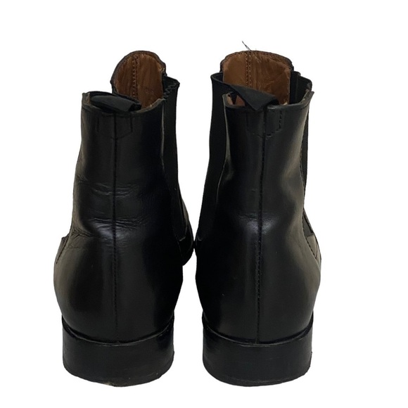 Country Road Black Leather Chelsea Ankle Boots - Picture 4 of 12